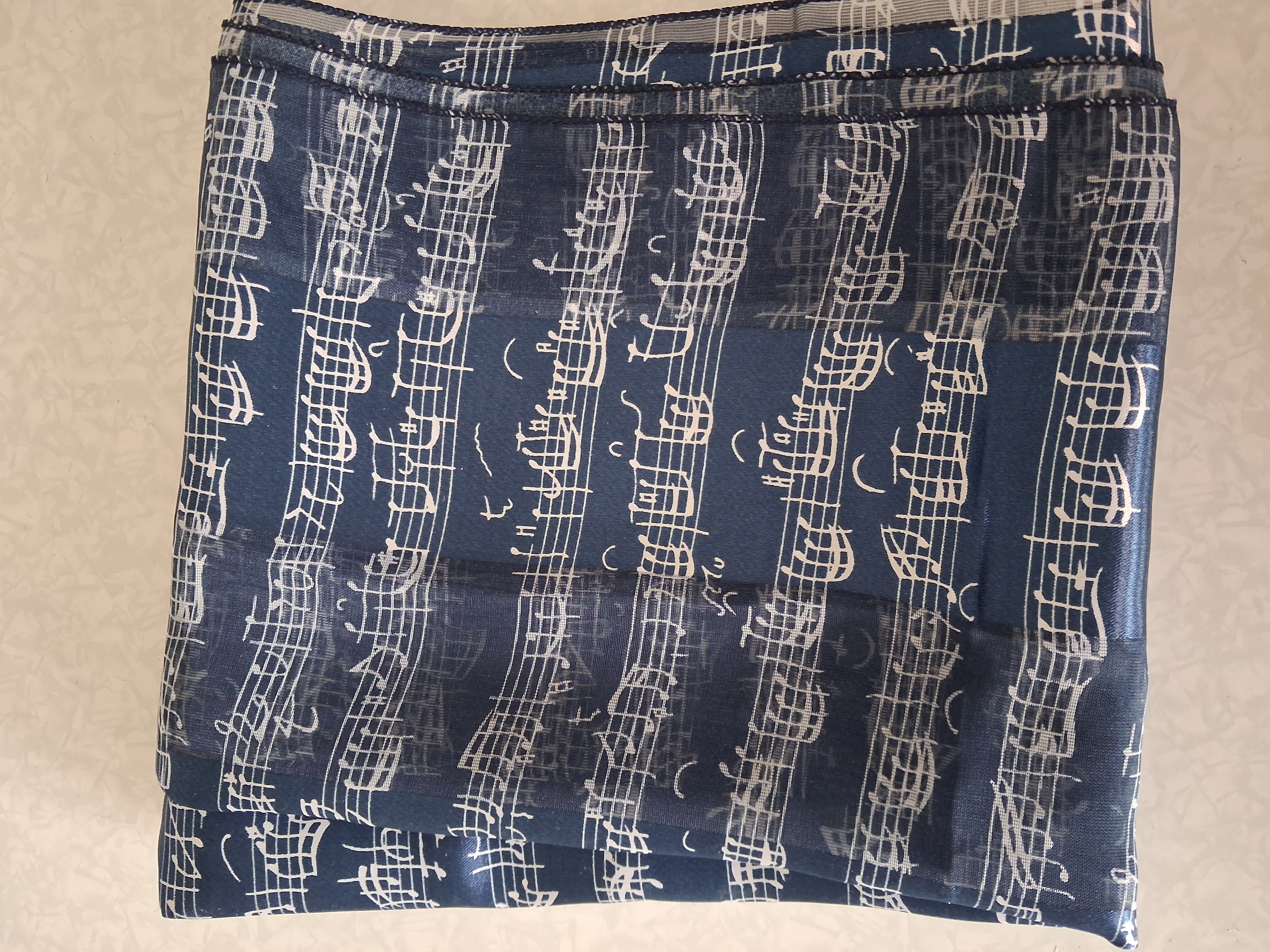 Schal Bach Notenschrift dunkelblau