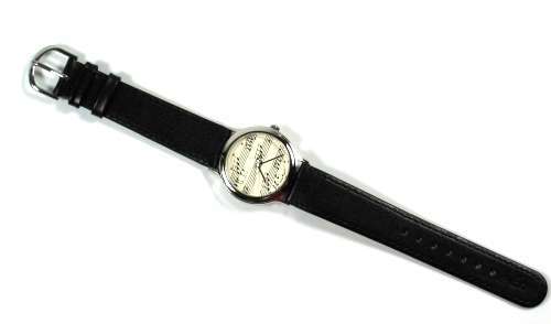 Damenarmbanduhr schwarz im Notendesign
